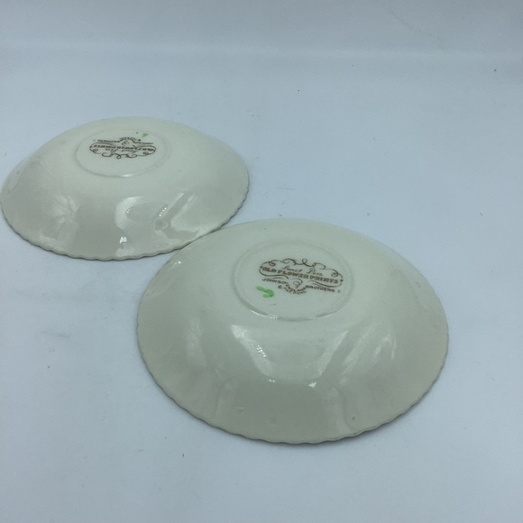 Two Vintage Johnson Brothers Sweet Pea Old Flower Prints Cups and Saucers - Picture 10 of 11